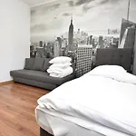 Hostel Dukes Aparthostel - Prywatne *