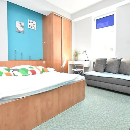 Hostel Dukes Aparthostel - Prywatne Wrocław