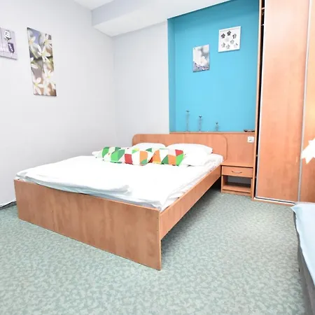 بيت شباب Dukes Aparthostel - Prywatne *