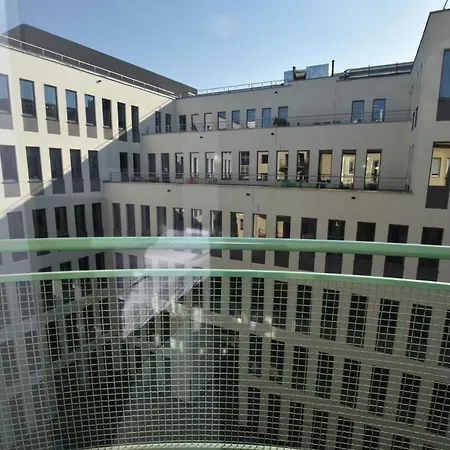 Dukes Aparthostel - Prywatne بيت شباب فروتسواف